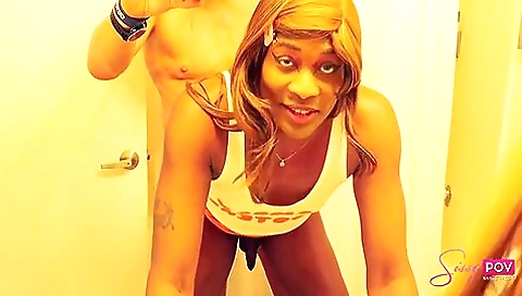 Aliza Breeze ready to please him and to fuck him in the ass