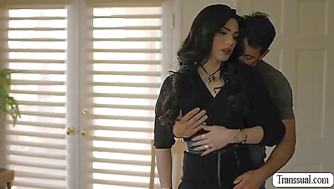 Trans teen with a nice ass and a good pussy opening