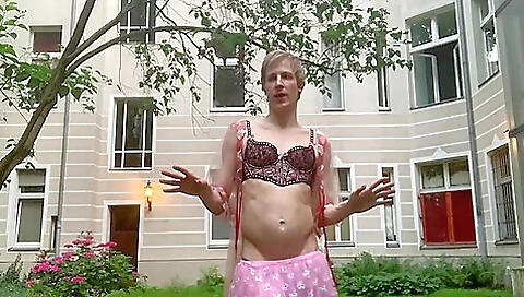 Milf wants to eat real cock but no one to eat on her